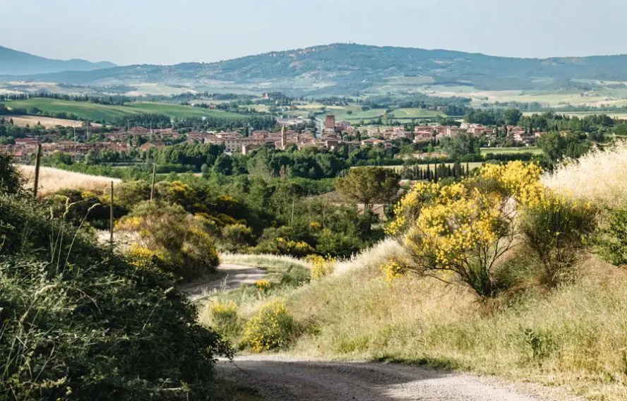 Oltrelautostrada AdobeStock San Quirico d'Orcia