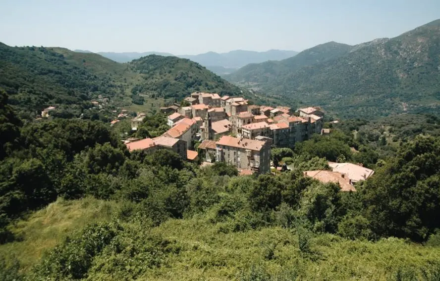 D. San Martin AdobeStock.j Sainte-Lucie-de-Tallano, de Mare a Mare, corse