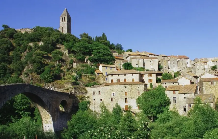 P. Saint-Jean Randonnée près du village d'Olargues
