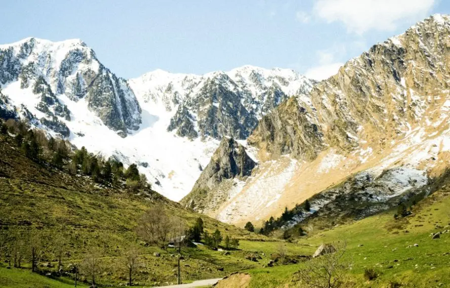 Ben Grayland-unsplash Randonnée en itinérance prés du village de Cauterets