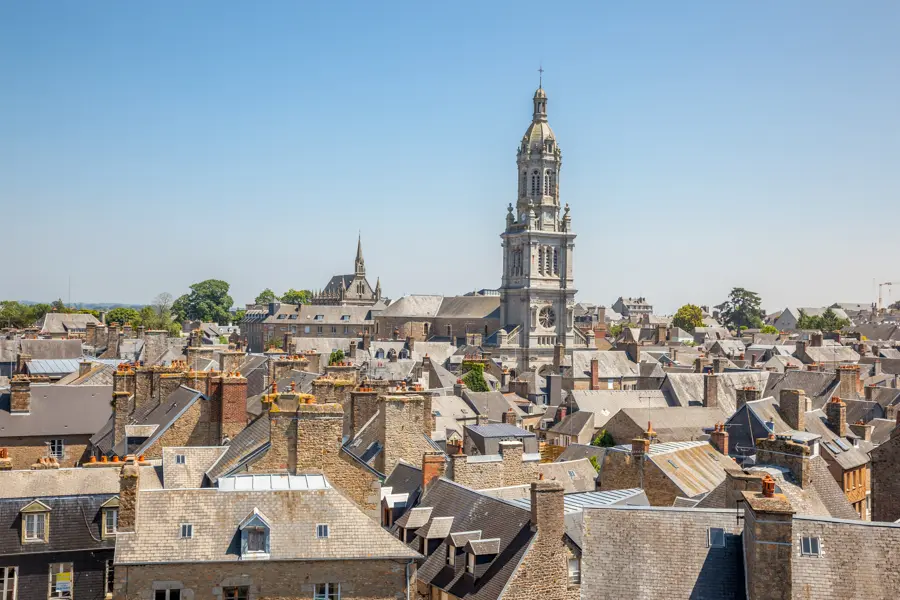 Pierre Volet Adobestock Basilique Saint-Gervais d'aVRANCHES