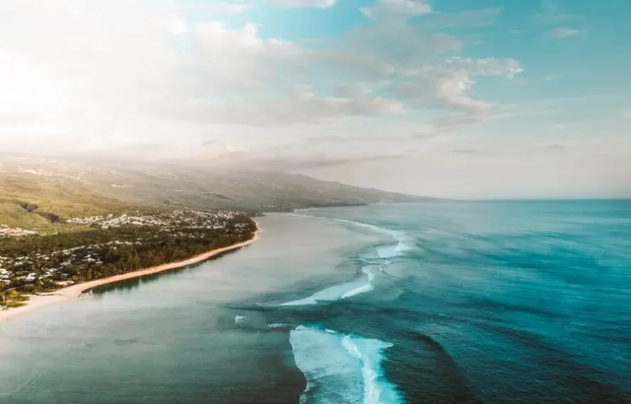 A. Antoine Unslash Plage et lagon de l'île de la Réunion