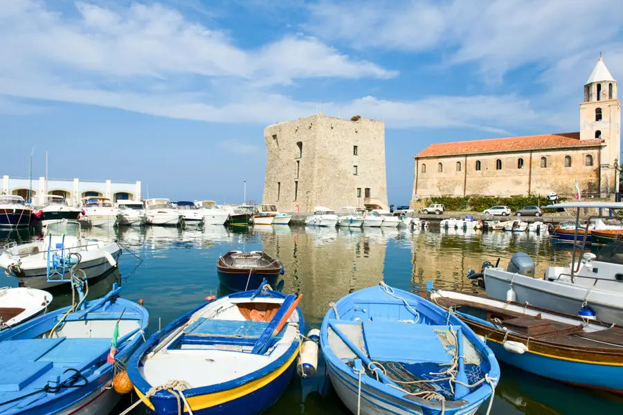Robangel69 Adobestock Port d'Acciaroli