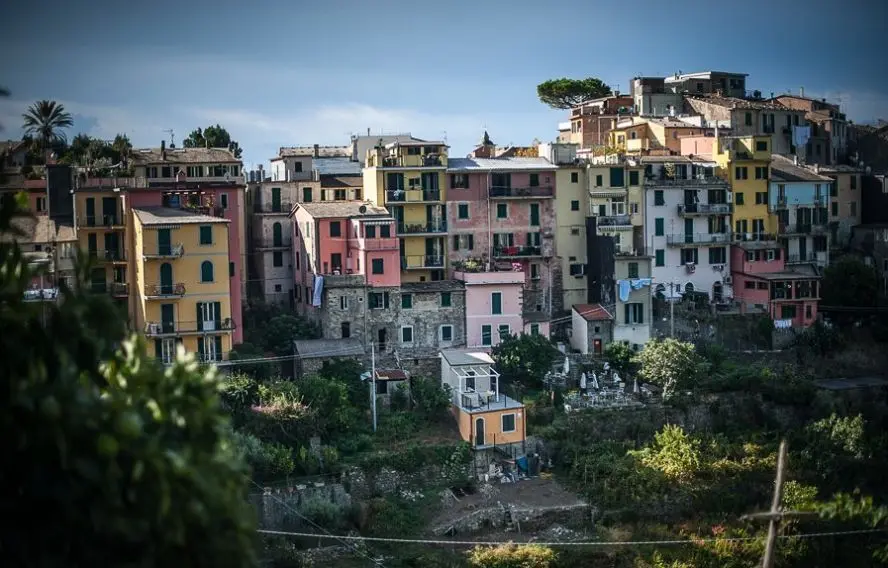 T. Vattard Village de Corniglia