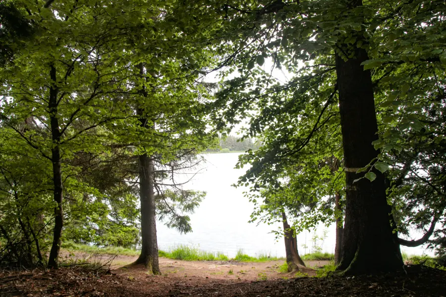 A. Nivollet Lac de Servière
