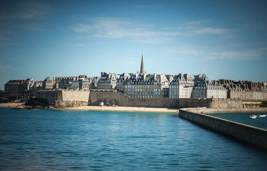 T. Vattard Randonnée près de Saint-Malo