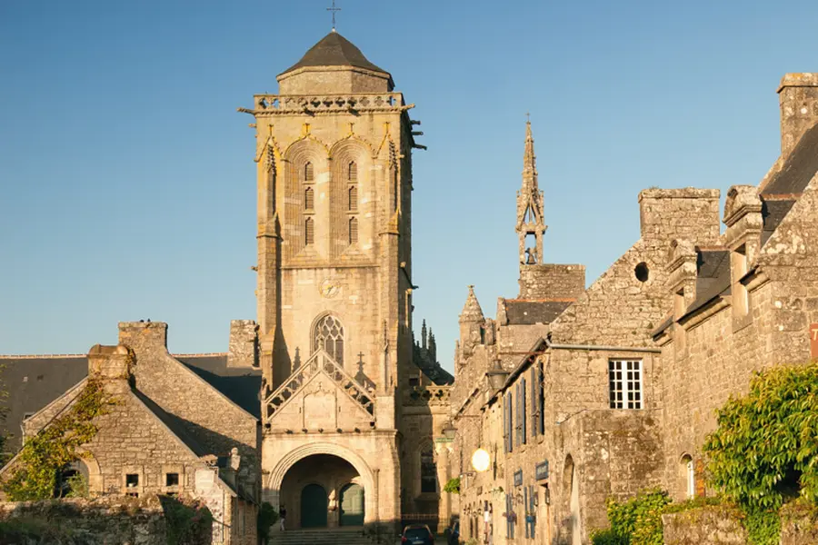 saintho Adobestock Locronan