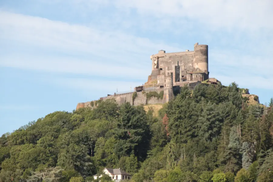 ANivollet Château de Murol