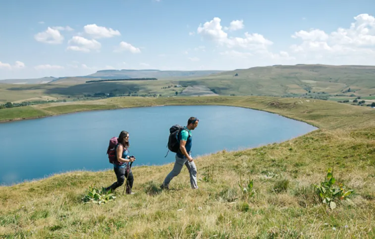 © fvoileau cantal-paysage