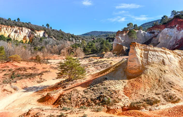 adobestock coloradoprovencalluberon-adobestock.jpg
