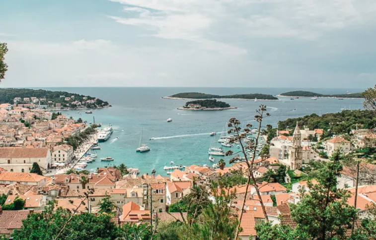 marcus-lofvenberg hvar-unsplash-marcus-lofvenberg
