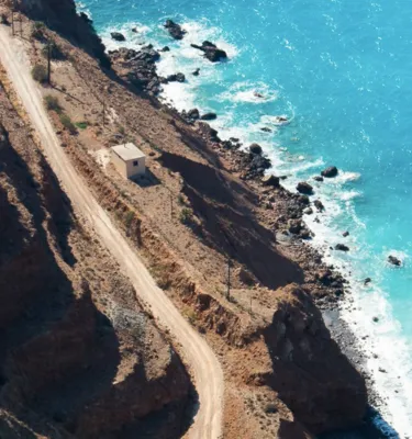 © Unsplash Gaetano Cessati Bord de mer en Grèce