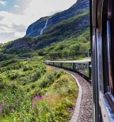hilda-weges-adobestock train-du-flam-sognefjord